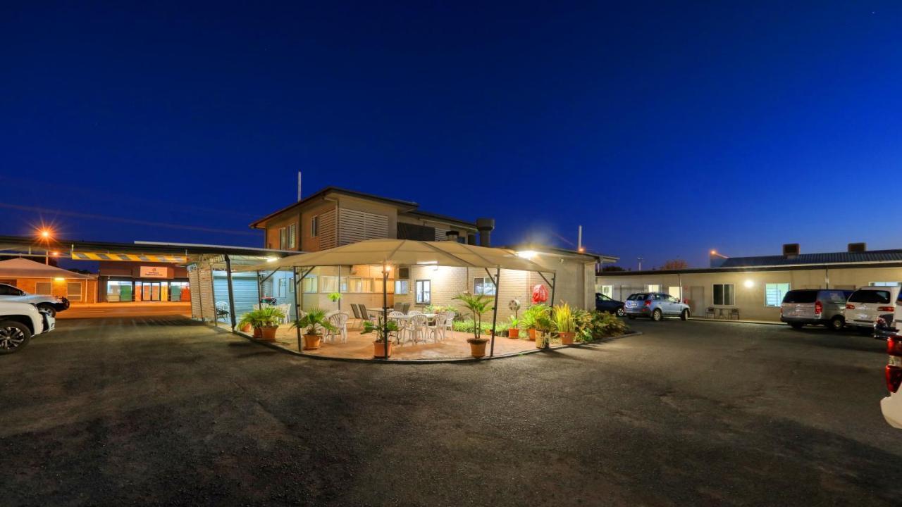 Motel 707 Emerald Kültér fotó