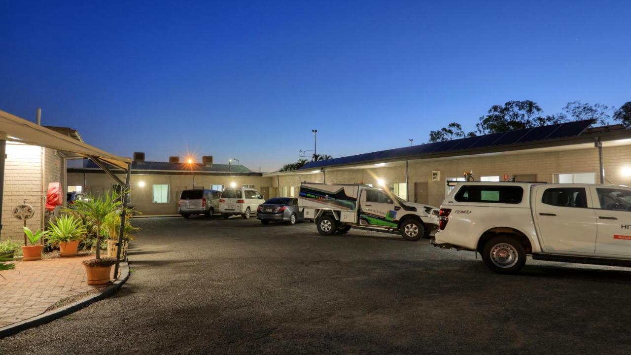 Motel 707 Emerald Kültér fotó