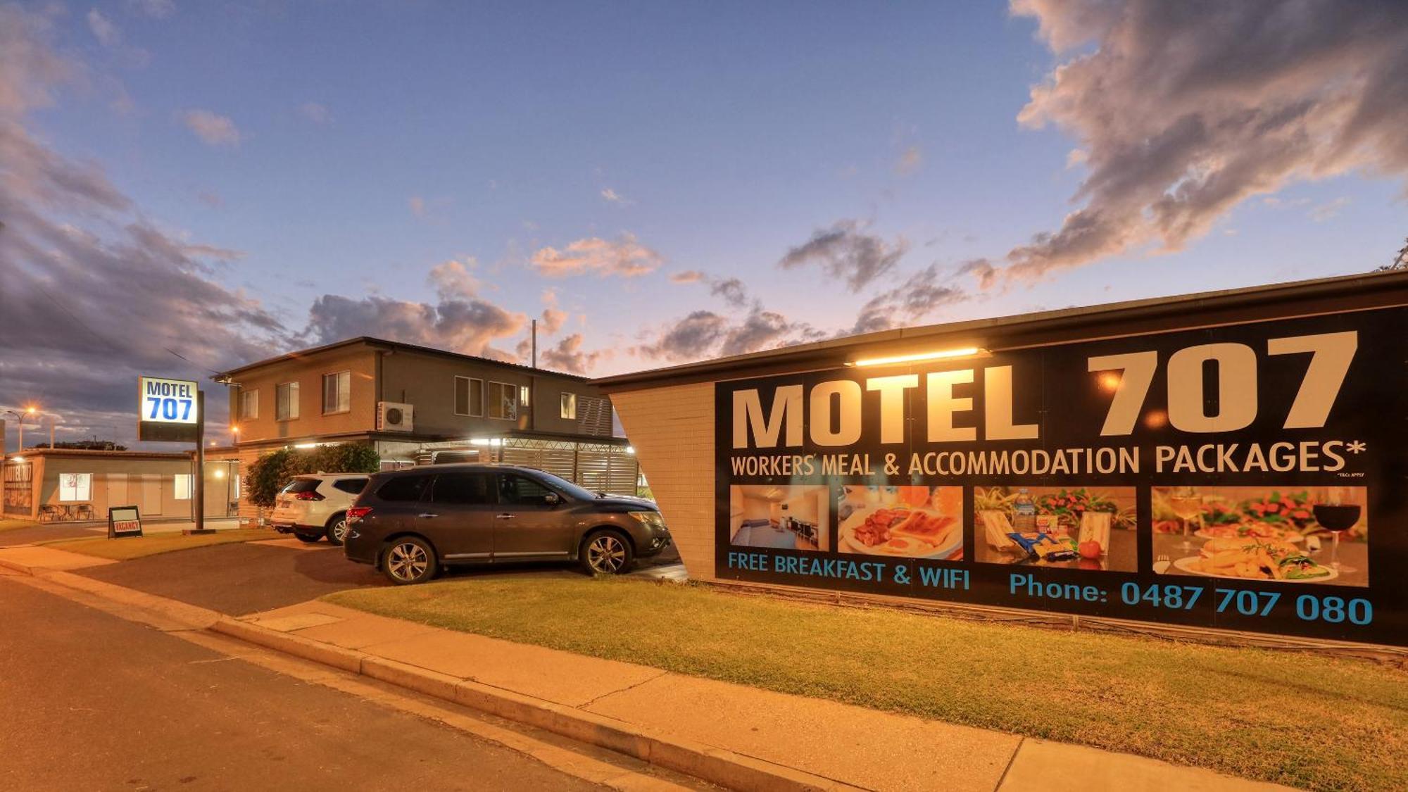 Motel 707 Emerald Kültér fotó